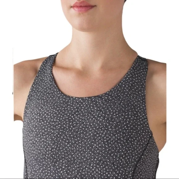 LULULEMON Hit It Tank Top Frozen Fizz White Black Racerback Workout Gym Active - Picture 3 of 15